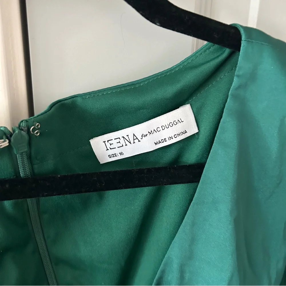 NWT Mac Duggal 55245 Emerald Green Long Sleeve Gown - Picture 5 of 5